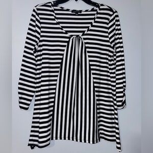 🖤Notations Black and White Striped Women's Top